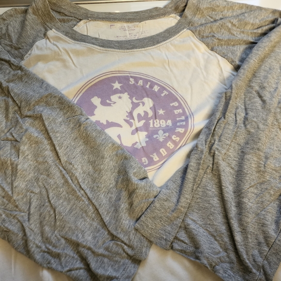Old Navy Saint Petersburg Women's XXL Baseball Raglan 3/4 Sleeves - Picture 2 of 3